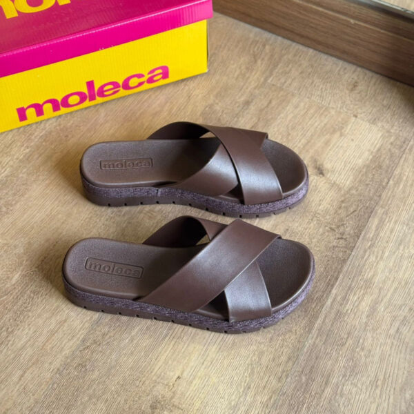 Sandália Moleca Metalizada Comfy Plus 5539.104 - Imagem 6