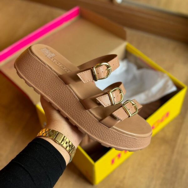 Sandália Moleca Tiras com Detalhe Dourado 5517.103 - Imagem 8