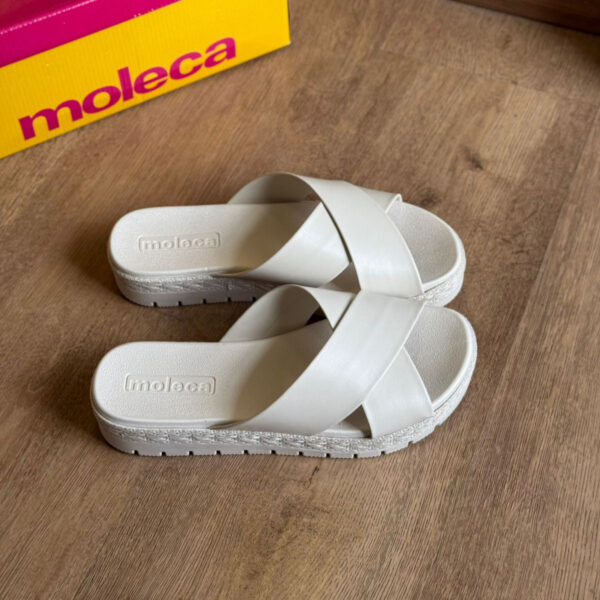 Sandália Moleca Metalizada Comfy Plus 5539.104 - Imagem 7