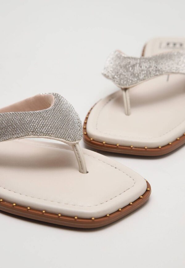 Rasteira Moleca Hotfix Off-White - Imagem 4